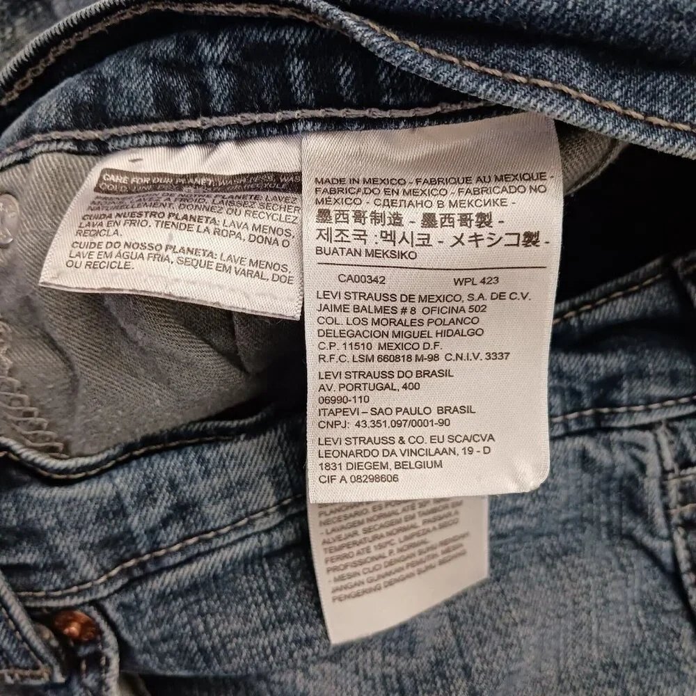Levi’s Men’s 505 Regular Fit Blue Jeans Tag‎ Size 36 x 34 Actual size 36 x 33